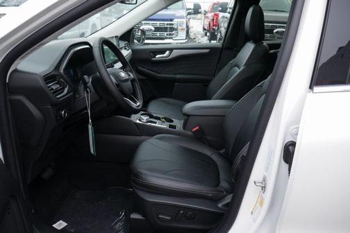 2026 Ford Escape Platinum