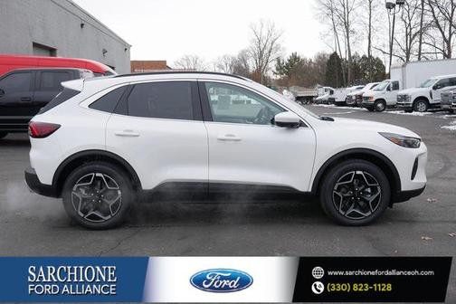 2026 Ford Escape Platinum