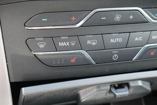 Ingot Silver 2019 Ford Edge SEL