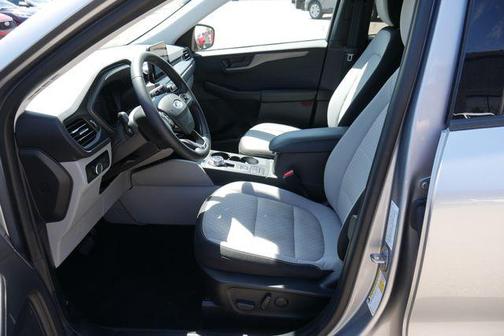Iconic Silver Metallic 2024 Ford Escape Active