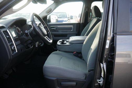 2018 RAM 3500 SLT Crew Cab 4x4 8' Box