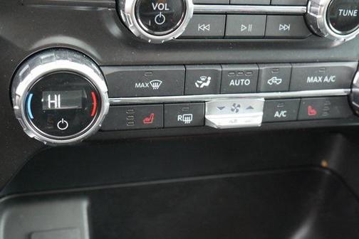Oxford White 2021 Ford F-150 XLT