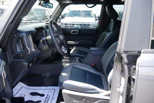 Carbonized Gray Metallic 2023 Ford Bronco Outer Banks