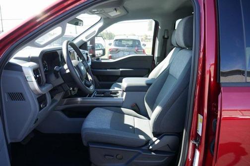 2026 Ford F-350 XLT