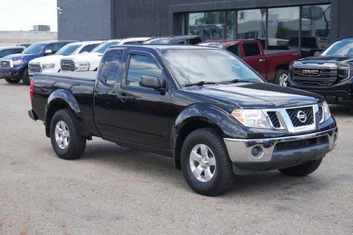 Super Black Metallic 2011 Nissan Frontier SV