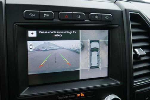 White Platinum Metallic Tri-Coat 2018 Ford Expedition Limited