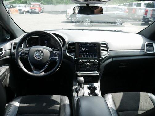 2021 Jeep Grand Cherokee Laredo