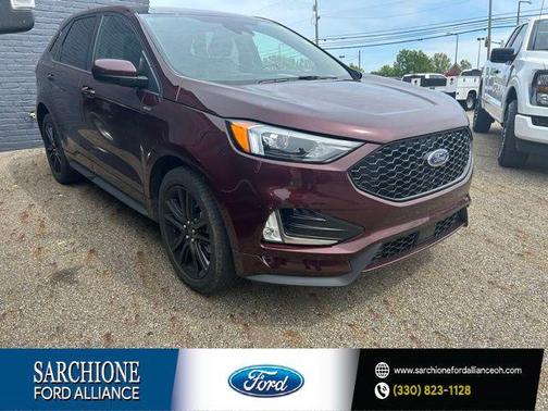Burgundy Velvet Metallic Tinted Clearcoat 2023 Ford Edge ST Line