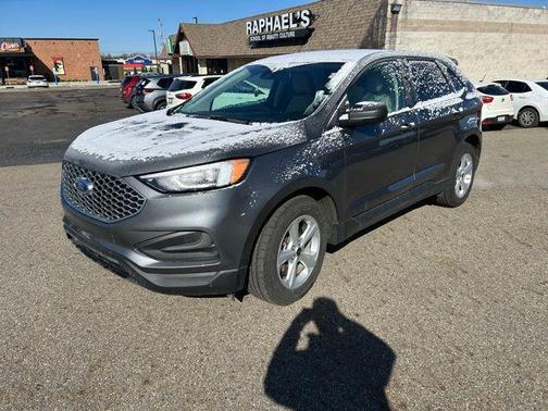 Carbonized Gray Metallic 2024 Ford Edge SE