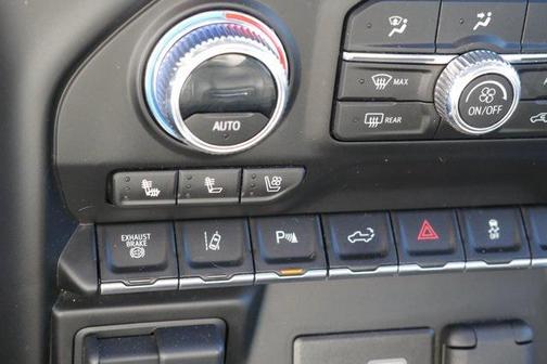 2023 GMC Sierra 3500 SLT