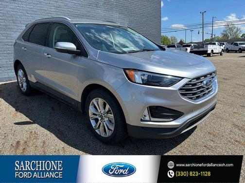 Iconic Silver Metallic 2023 Ford Edge Titanium