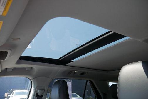 Burgundy Velvet Tinted Clearcoat 2022 Ford Explorer XLT