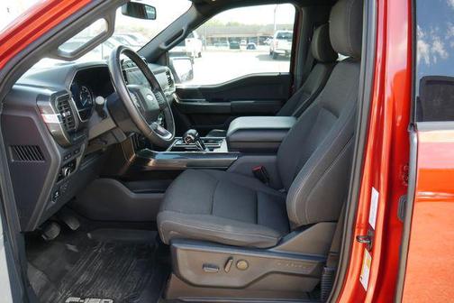 Hot Pepper Red Metallic Tinted Clearcoat 2023 Ford F-150 XLT