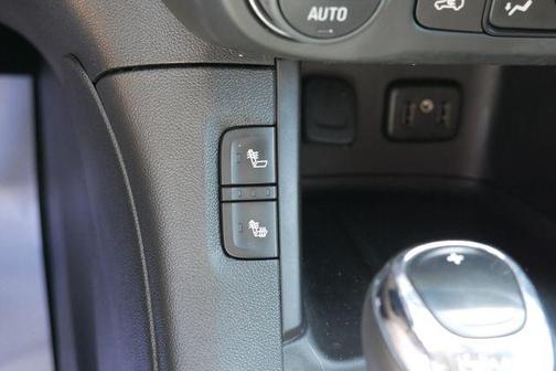 Summit White 2019 GMC Acadia SLE-2