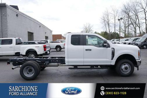 Oxford White 2026 Ford F-350 XL