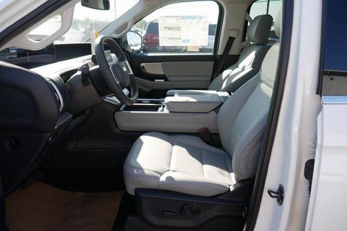 2025 Ford Expedition Max Active 4x4