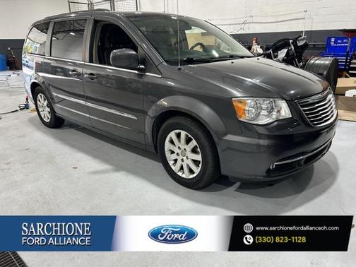 2015 Chrysler Town & Country Touring