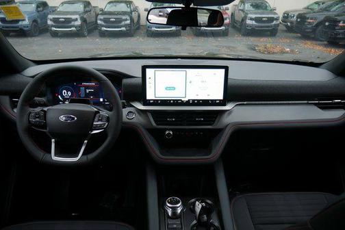 Agate Black Metallic 2026 Ford Explorer ST-Line