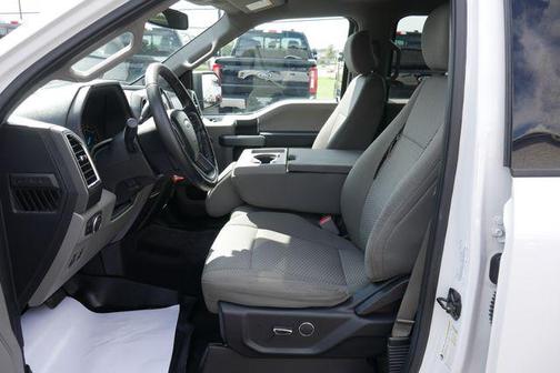 Oxford White 2017 Ford F-150 XLT