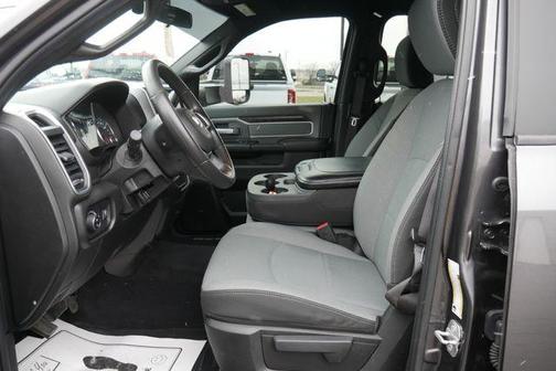 Granite Crystal Metallic Clearcoat 2022 RAM 2500 Big Horn Crew Cab 4x4 6'4' Box