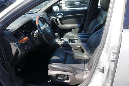 Diamond 2013 Lincoln MKS Base