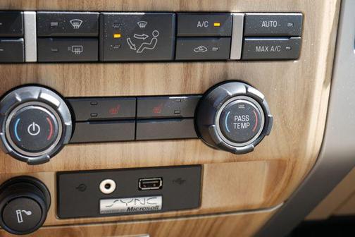 Pale Adobe Metallic 2011 Ford F-150 Lariat