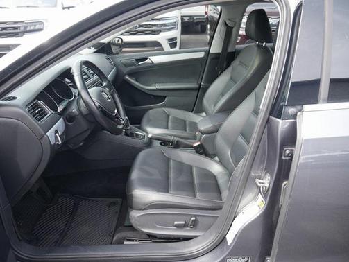 2018 Volkswagen Jetta 1.8T SEL