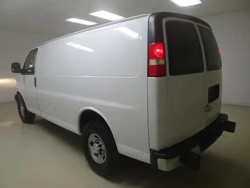 Summit White 2018 Chevrolet Express 2500 Work Van