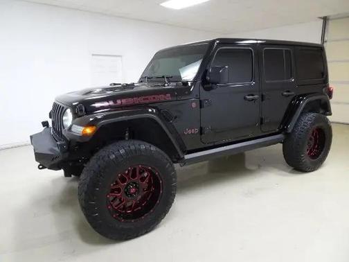 Black Clearcoat 2023 Jeep Wrangler Rubicon