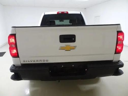 Summit White 2018 Chevrolet Silverado 1500 WT
