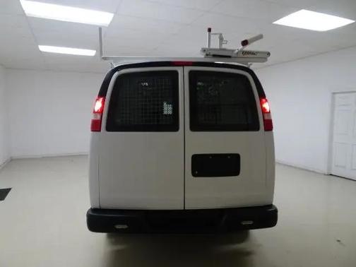 Summit White 2021 Chevrolet Express 2500 LT