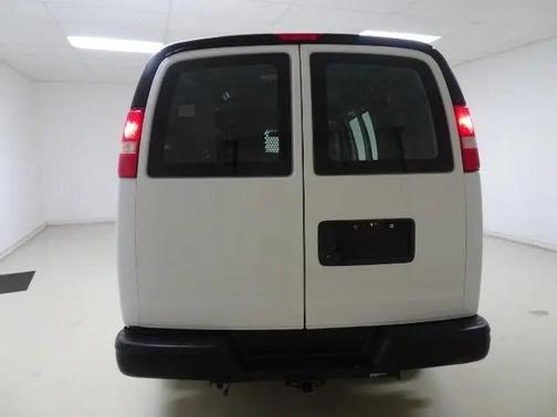 Summit White 2018 Chevrolet Express 2500 Work Van