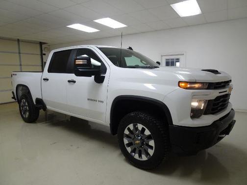 2024 Chevrolet Silverado 2500 Custom