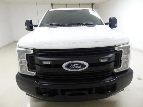 Oxford White 2019 Ford F-250 XL