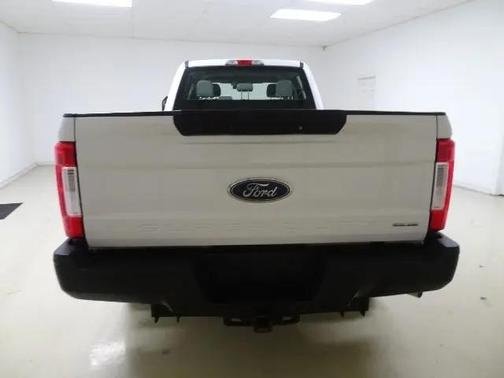 Oxford White 2017 Ford F-250 XL