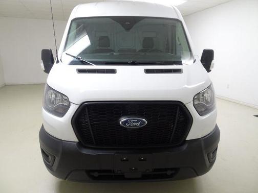 2022 Ford Transit-250 Base