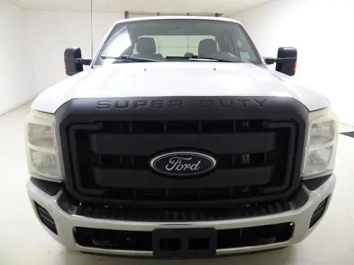 2012 Ford F-250 2WD SuperCab 142'' XL