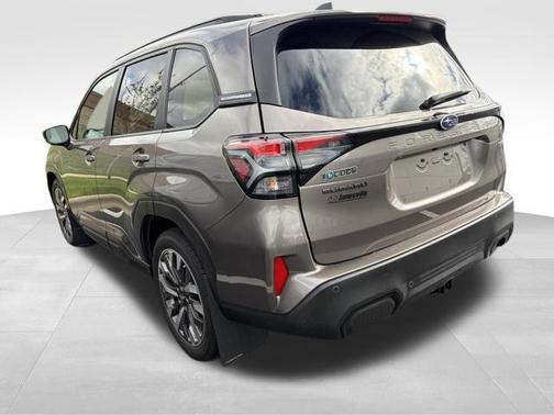 Brilliant Bronze Metallic 2025 Subaru Forester Touring