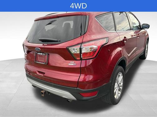 Ruby Red Metallic 2017 Ford Escape SE