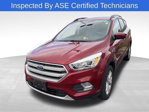 Ruby Red Metallic 2017 Ford Escape SE