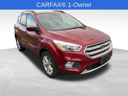 Ruby Red Metallic 2017 Ford Escape SE