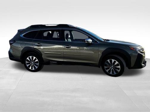 2025 Subaru Outback Touring