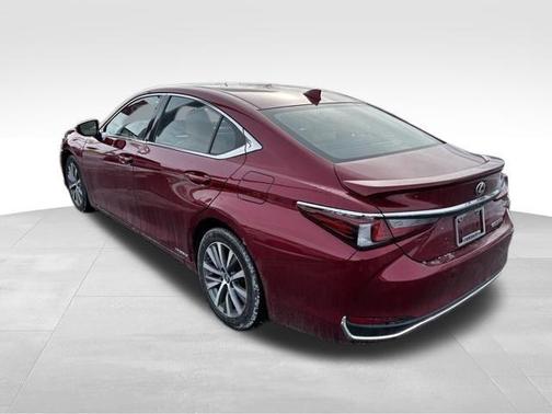 2021 Lexus ES 300h Base
