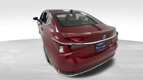 2021 Lexus ES 300h Base