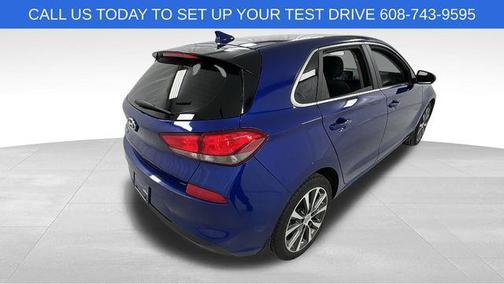 2020 Hyundai Elantra GT Base