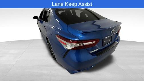 Blue Streak Metallic 2018 Toyota Camry XSE