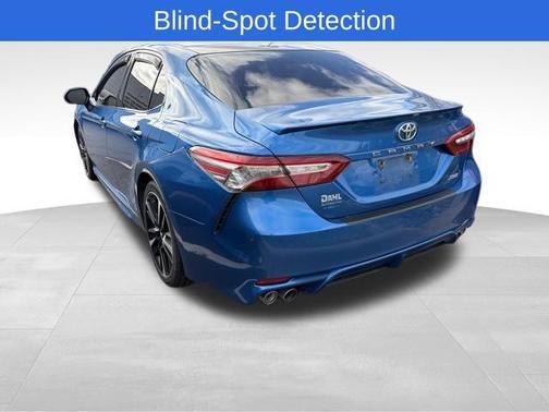 Blue Streak Metallic 2018 Toyota Camry XSE