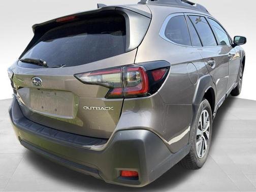 Brilliant Bronze Metallic 2024 Subaru Outback Premium