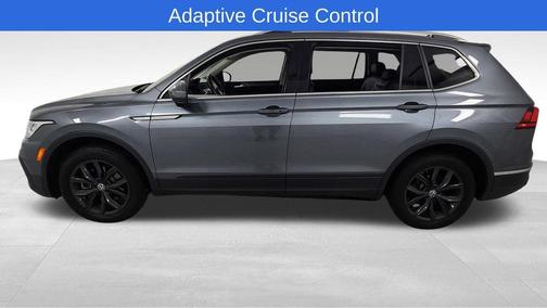 Platinum Gray Metallic 2024 Volkswagen Tiguan 2.0T SE 4MOTION