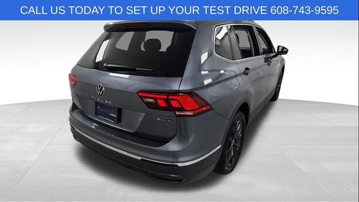 Platinum Gray Metallic 2024 Volkswagen Tiguan 2.0T SE 4MOTION